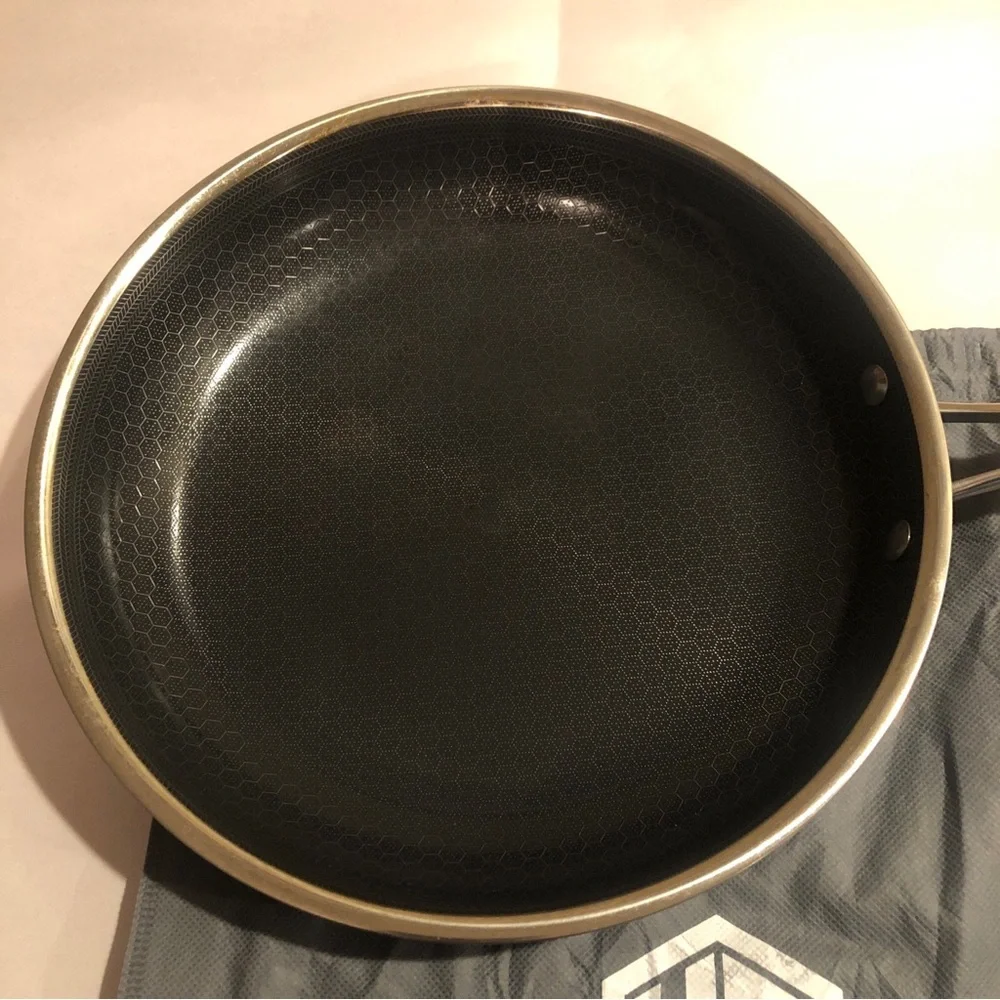 HEXCLAD 10 Inch Hybrid Stainless Steel Non-Stick Frying Pan with Lid - Picture 2 of 12